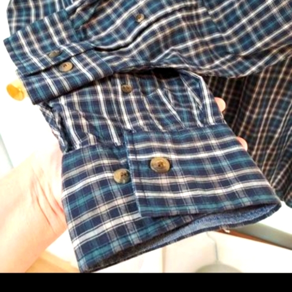 C.E. Schmidt Workwear plaid button front shirt- size 2X - Picture 2 of 7